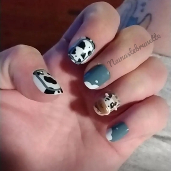 2/$16 3D Cow Press on Nails - Picture 7 of 16